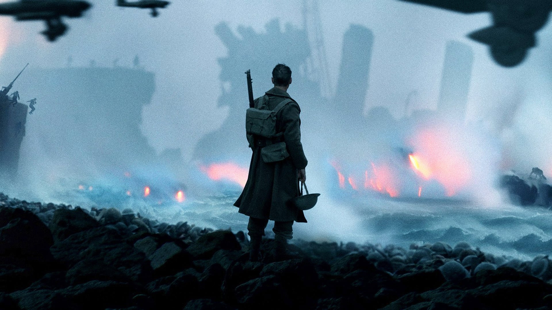 DUNKIRK - DUNKIRK 2. Dünya Savaşı'nın kaderini belirleyen olaylardan biri olan Dunkerque Tahliyesi'ni konu edinen film, yüz binlerce İngiliz ve müttefik askerlerinin etrafının düşman askerleri tarafından sarılması ile başlar. Arkaları deniz olan bir yerde sıkışan askerler, düşman saldırısına karşı çaresiz bir durumda kalırlar.
