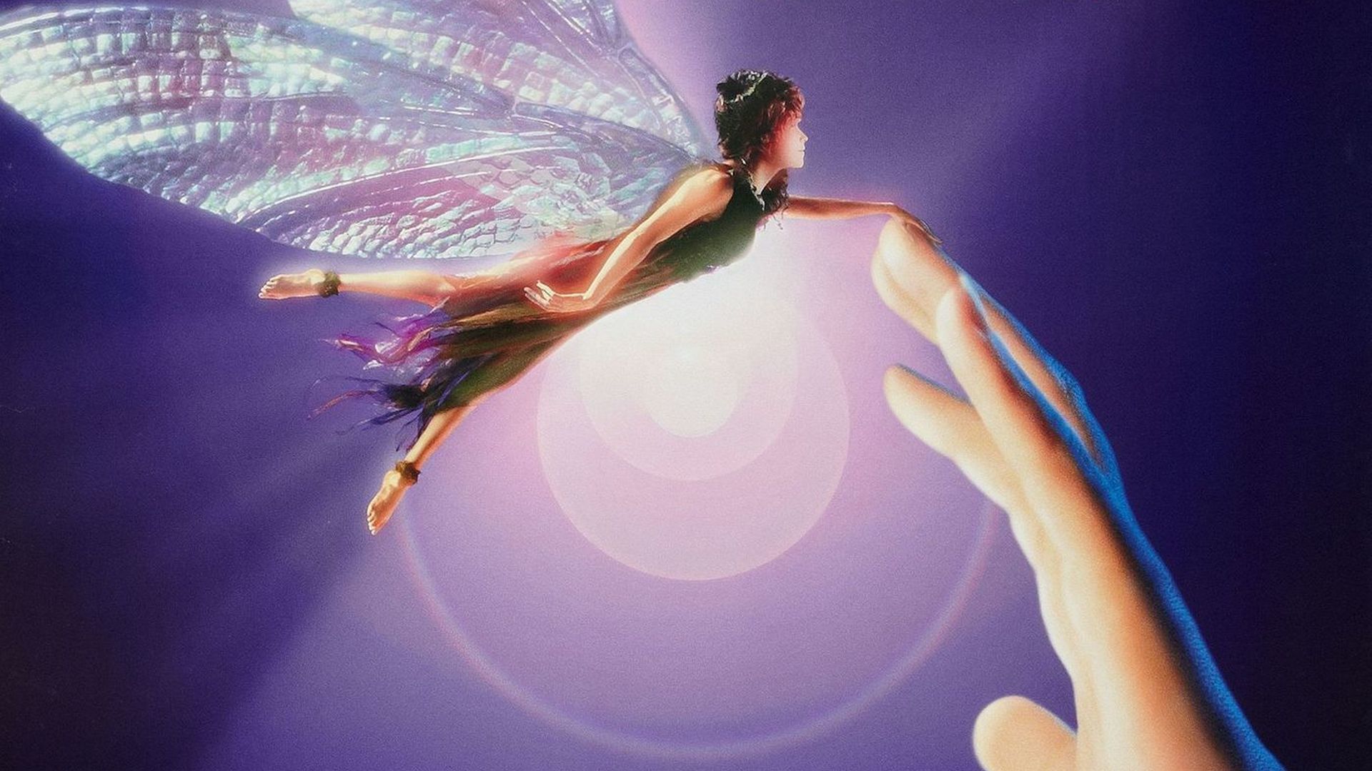 FAIRYTALE : A TRUE STORY - PERİ MASALI: GERÇEK HİKAYE 1917…1. Dünya Savaşı sırasında babası kaybolan Elsie Wrigth (Florence Hoath), kuzeni Frances Griffiths’in (Elizabeth Earl)