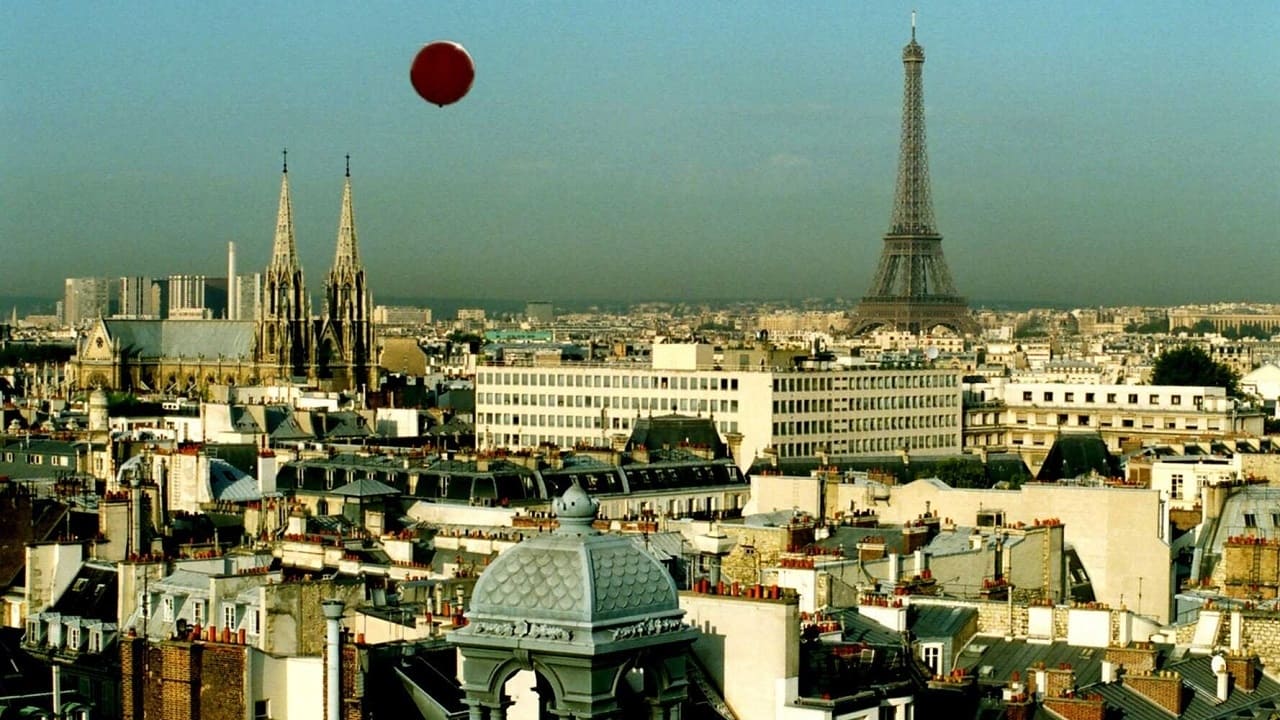 FLIGHT OF THE RED BALLOON - KIRMIZI BALONUN YOLCULUĞU Kırmızı Balon’un peşine takıldığı küçük Simon annesi Suzanne ile tek odalı bir dairede yaşar. Kukla tiyatrosunda ses sanatçılığı yapan Suzanne, çocuğunu yalnız yetiştirmenin getirdiği baskıyı göğüslemeye çalışır. Simon’a bakması için Song adında sinema öğrencisi Çinli bir kız bulur.
