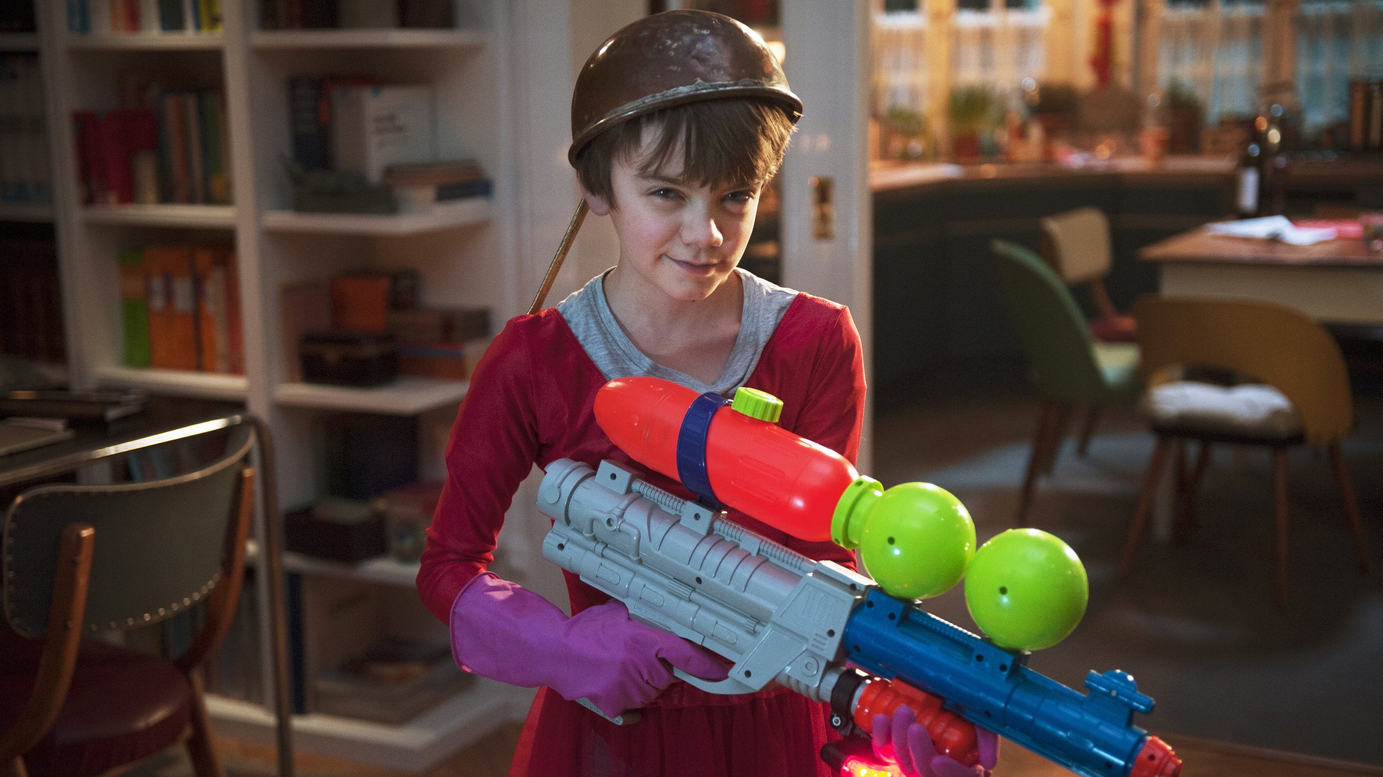 GHOSTHUNTERS - HAYALET AVCILARI Ailesi, 11 yaşındaki Tom için endişelidir. Çünkü Tom, özellikle karanlıktan çok korkmaktadır. Ancak ailesinin bilmediği bir şey vardır. Tom, Hugo adın