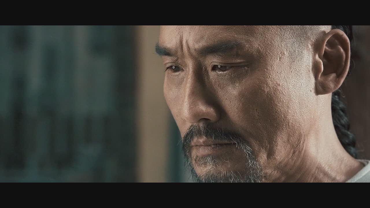 HIGH KICKERS - MÜTHİŞ TEKNİK Aksiyon dolu bir dövüş sanatları filmi. Dövüş okulu sahibi Zhao Yumin’in en sevdiği öğrencisi Han Xufeng, yasadışı bir boks maçında ölmüştür. Olaydan