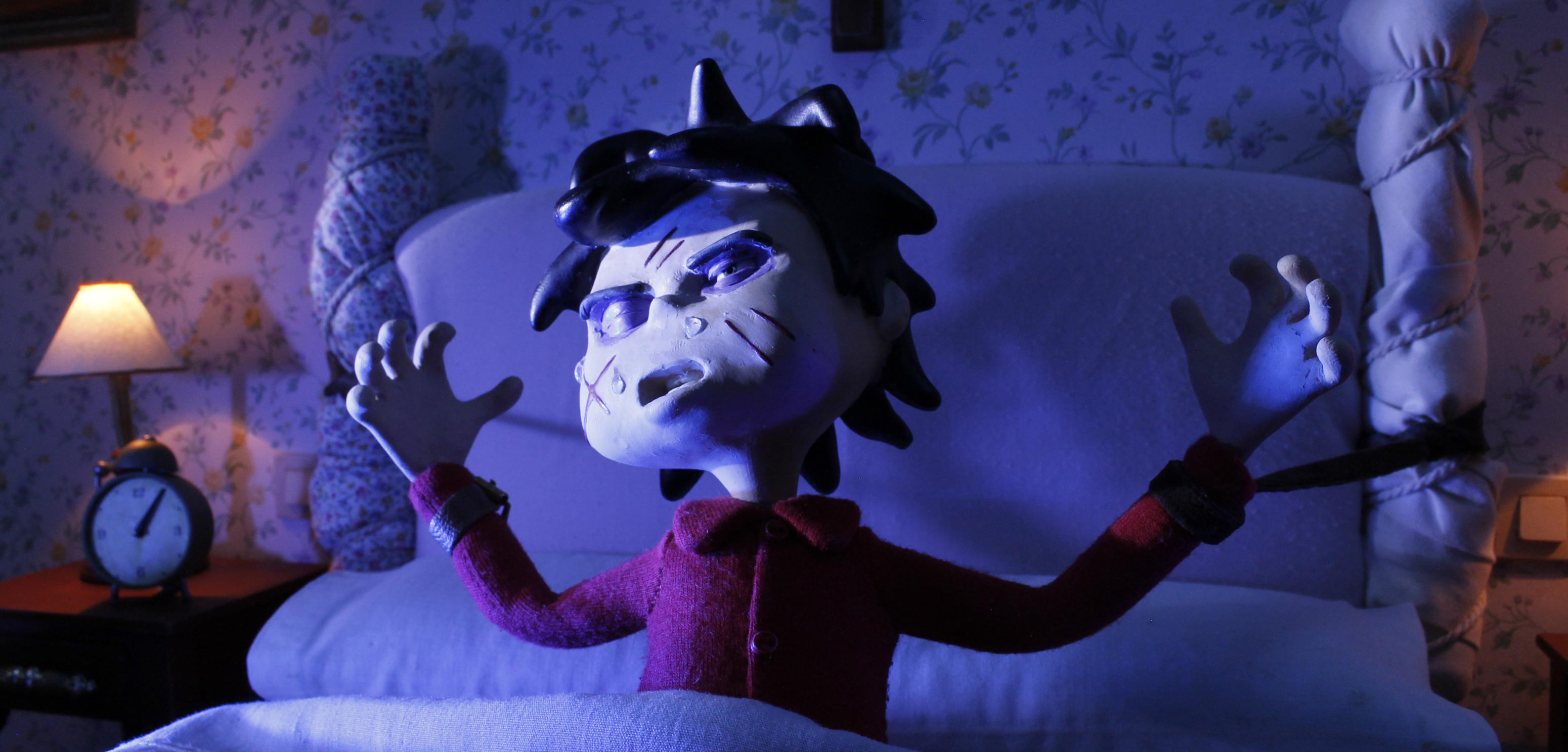 POSSESSED - ŞEYTAN ÇIKARMA Trini, dünyanın en başarılı flamingo dansçısıdır ve hayran olunacak bir hayat sürmektedir. Ancak korkunç bir kaza sonucu kocasını kaybedince büyük bir