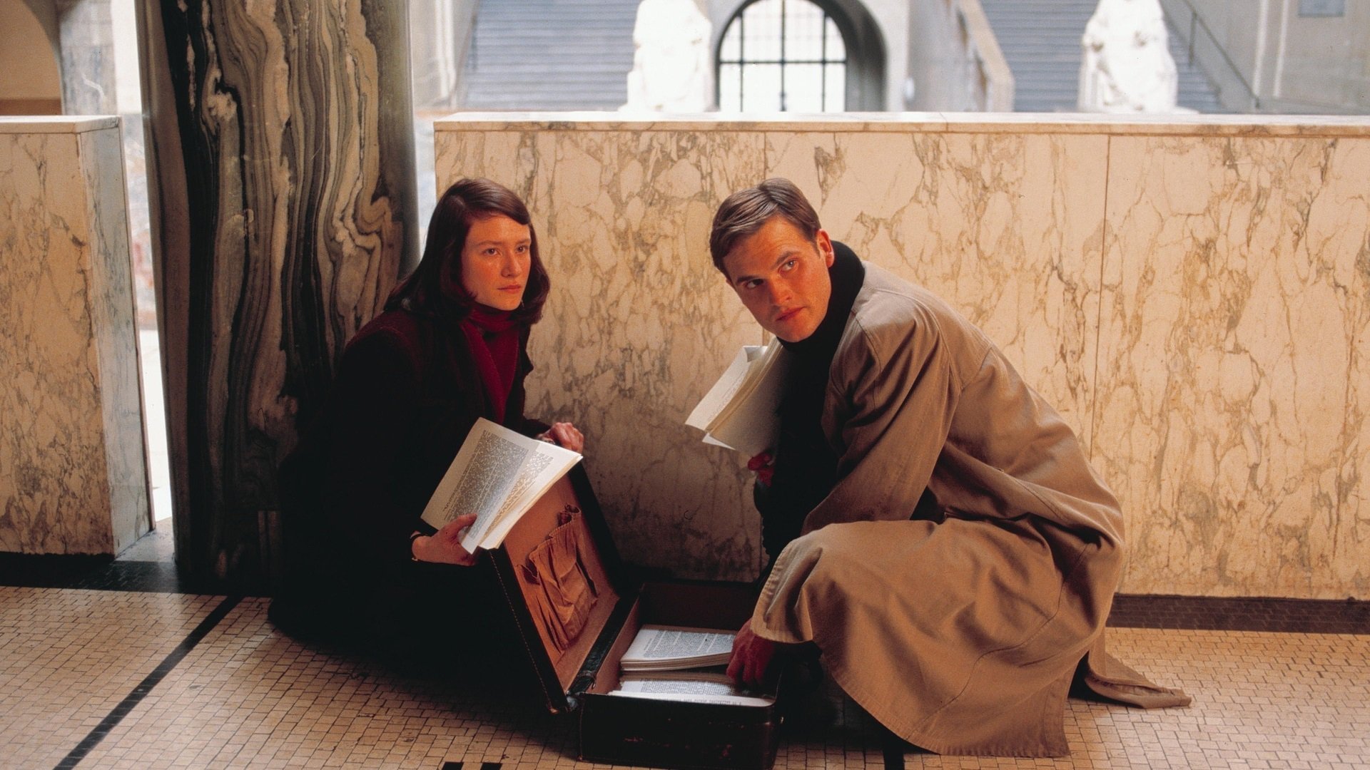 SOPHIE SCHOLL: THE FINAL DAYS - SOPHIE SCHOOL: SON GÜNLER 2. Dünya Savaşı döneminde, en önemli anti-nazi hareketi olan Sophie Scholl’un son günlerini konu alan Oscar adayı yapım. White Rose adında bir grup Na