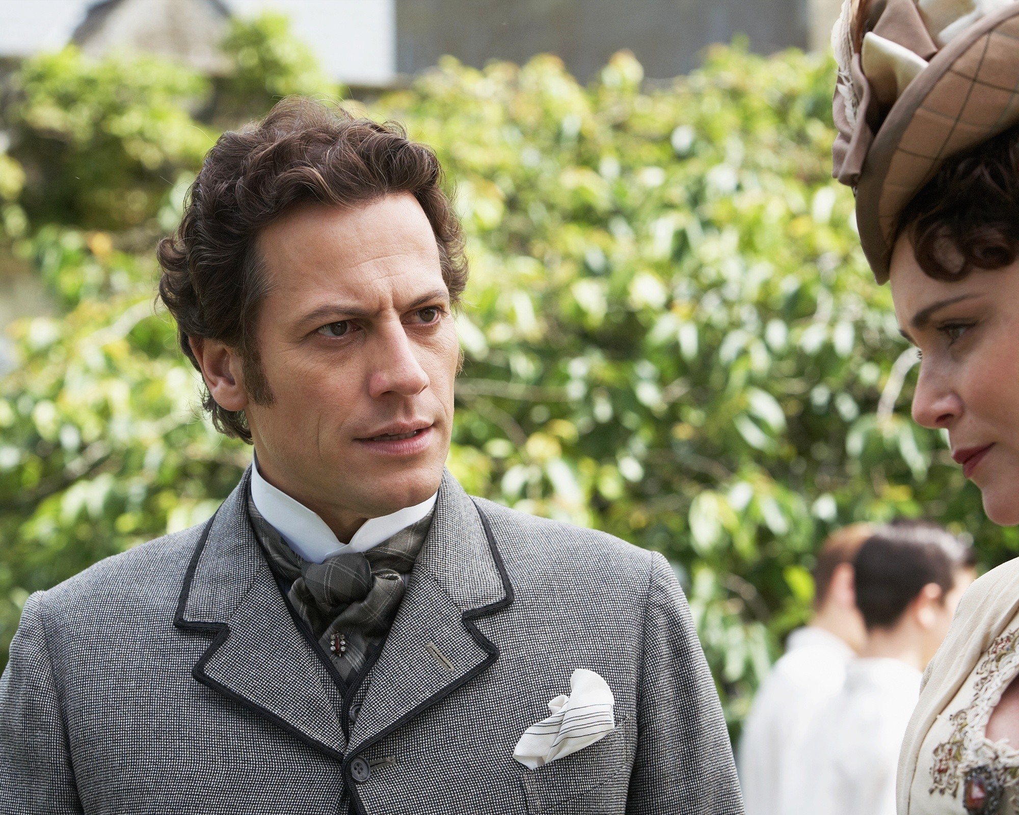 THE ADVENTURER: THE CURSE OF THE MIDAS BOX - MİDAS'IN KUTUSU Eski gizemler, kötü güçler ve korkusuz bir kahramanın fantastik bir dünyada geçen büyülü yolculuğu… Onyedi yaşındaki Mariah Mundi’nin (Aneurin Barnard