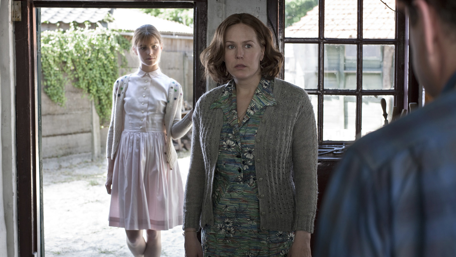 THE FURY - ÖFKE Tiny, genç yaşına rağmen çevresindeki tüm erkeklerin dikkatini çekmektedir. Yeğeni Albert, çocukluğundan beri ona karşı sıradışı bir ilgi ve hayranlık