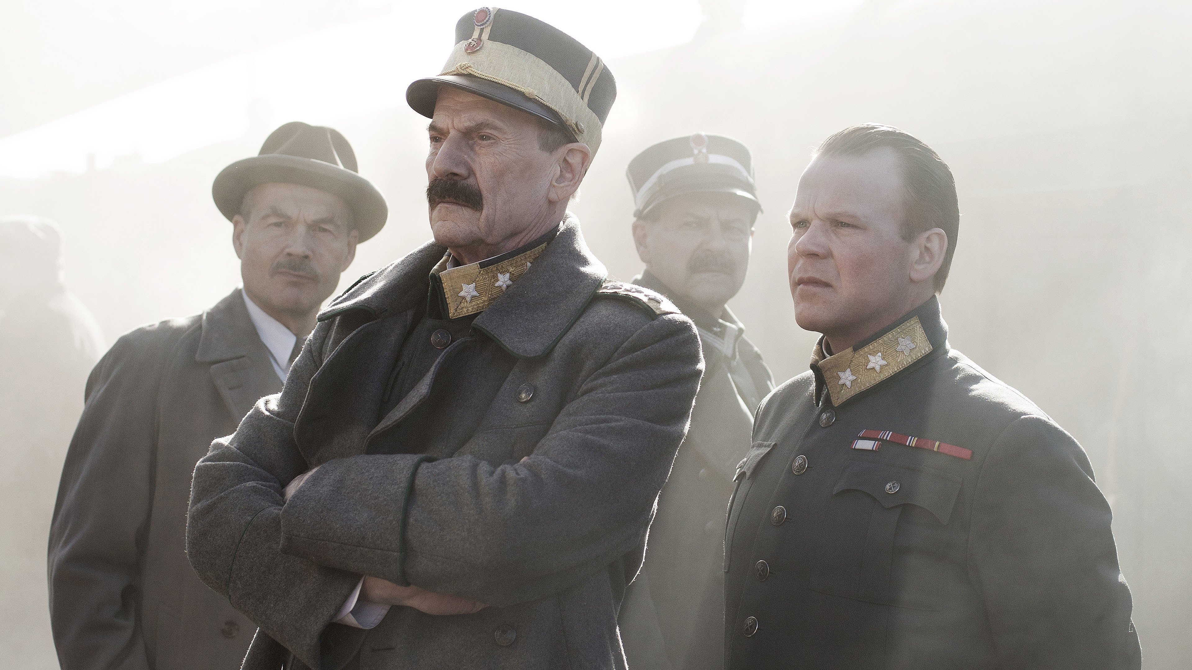 THE KING'S CHOICE - KRALIN SEÇİMİ 2. Dünya Savaşı’nda yaşanan gerçek olaylardan uyarlanan yapım… 9 Nisan 1940’ta Alman savaş aracı, Norveç’in başkenti Oslo’ya girer. Norveç Kralı, tari
