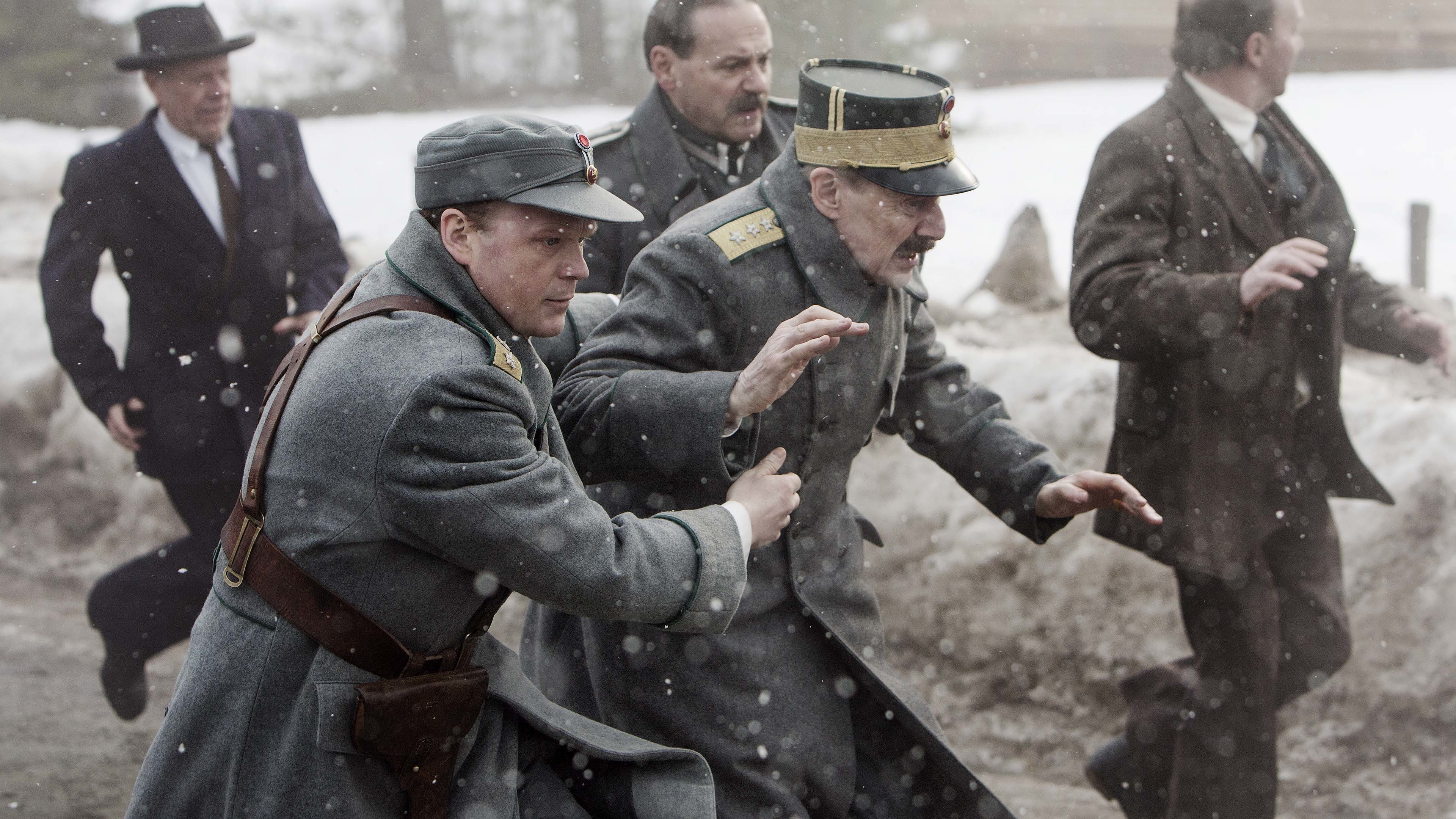 THE KING'S CHOICE - KRALIN SEÇİMİ 2. Dünya Savaşı’nda yaşanan gerçek olaylardan uyarlanan yapım… 9 Nisan 1940’ta Alman savaş aracı, Norveç’in başkenti Oslo’ya girer. Norveç Kralı, tari