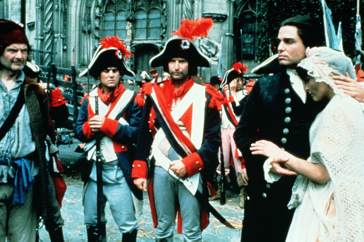 A TALE OF TWO CITIES İKİ ŞEHRİN HİKAYESİ