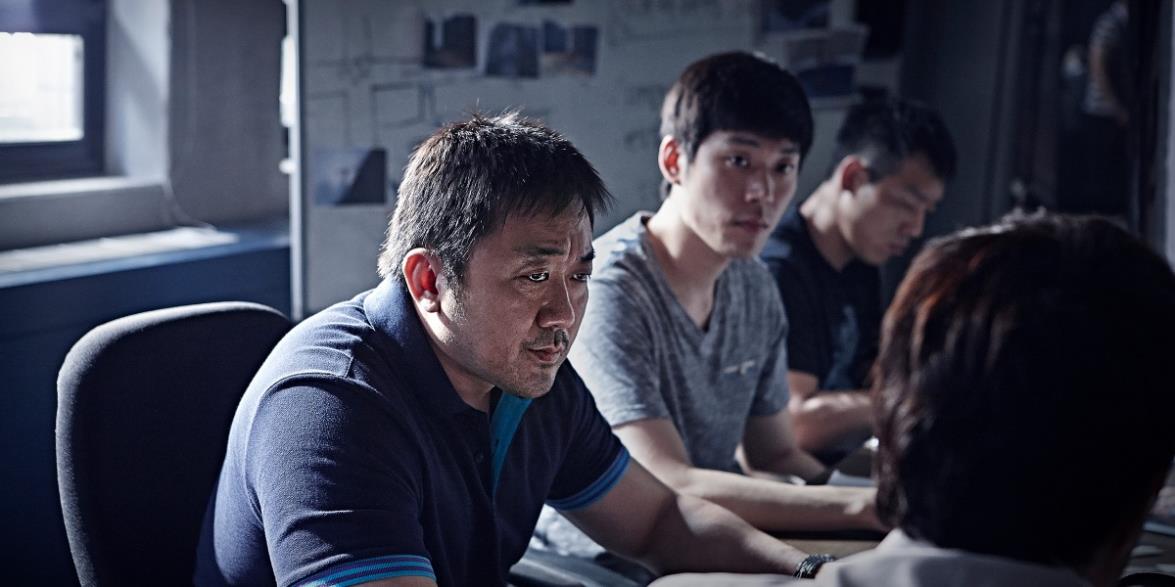 THE CHRONICLES OF EVIL - ŞEYTANIN GÜNLÜĞÜ Polis şefi Choi (Son Hyun-joo), başarısından dolayı bir terfi almıştır. Arkadaşları ile kutlama sonrası eve dönerken, bir taksi şoförü onu soymaya kal