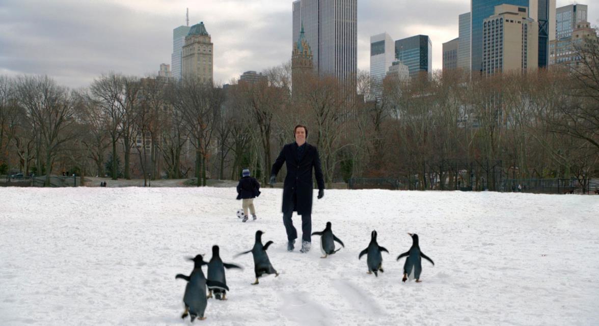 MR. POPPER'S PENGUINS - BABAMIN PENGUENLERİ Hem çocukların, hem de yetişkinlerin keyifle izleyebileceği, içinde ince espiriler barındıran filmde, Jim Carrey başrolde. Karısıyla ayrı olan Tom Pop