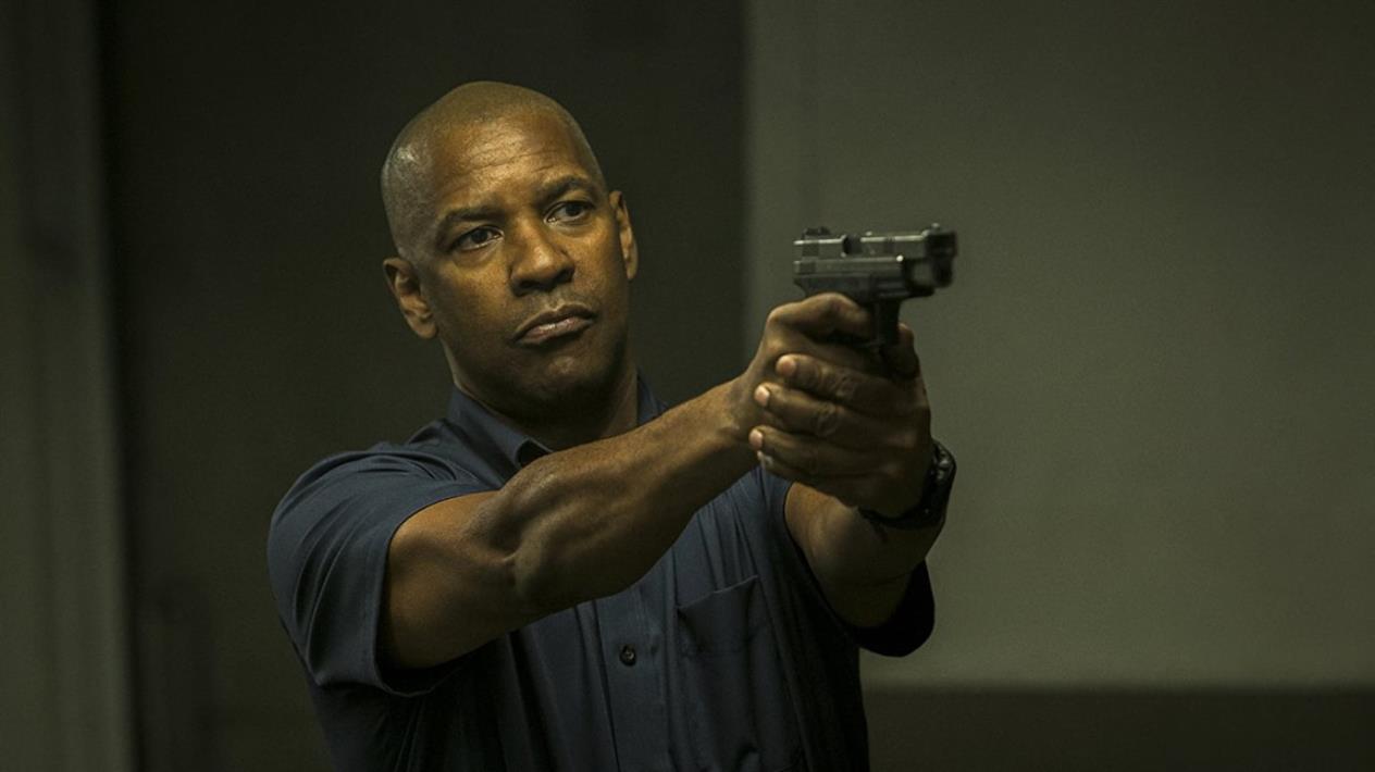 THE EQUALIZER - ADALET Kendi kendini emekli etmiş, gizemli geçmişini geride bırakıp, sakin ve sessiz bir yaşama doğru yelken açmış olan McCall, acımasız Rus mafyasının kontrolü altındaki Teri isimli genç kızla tanışınca onun içinde bulunduğu duruma kayıtsız kalamaz. McCall, içindeki adalet duygusunun peşinden giderek Teri'ye yardım edecektir...